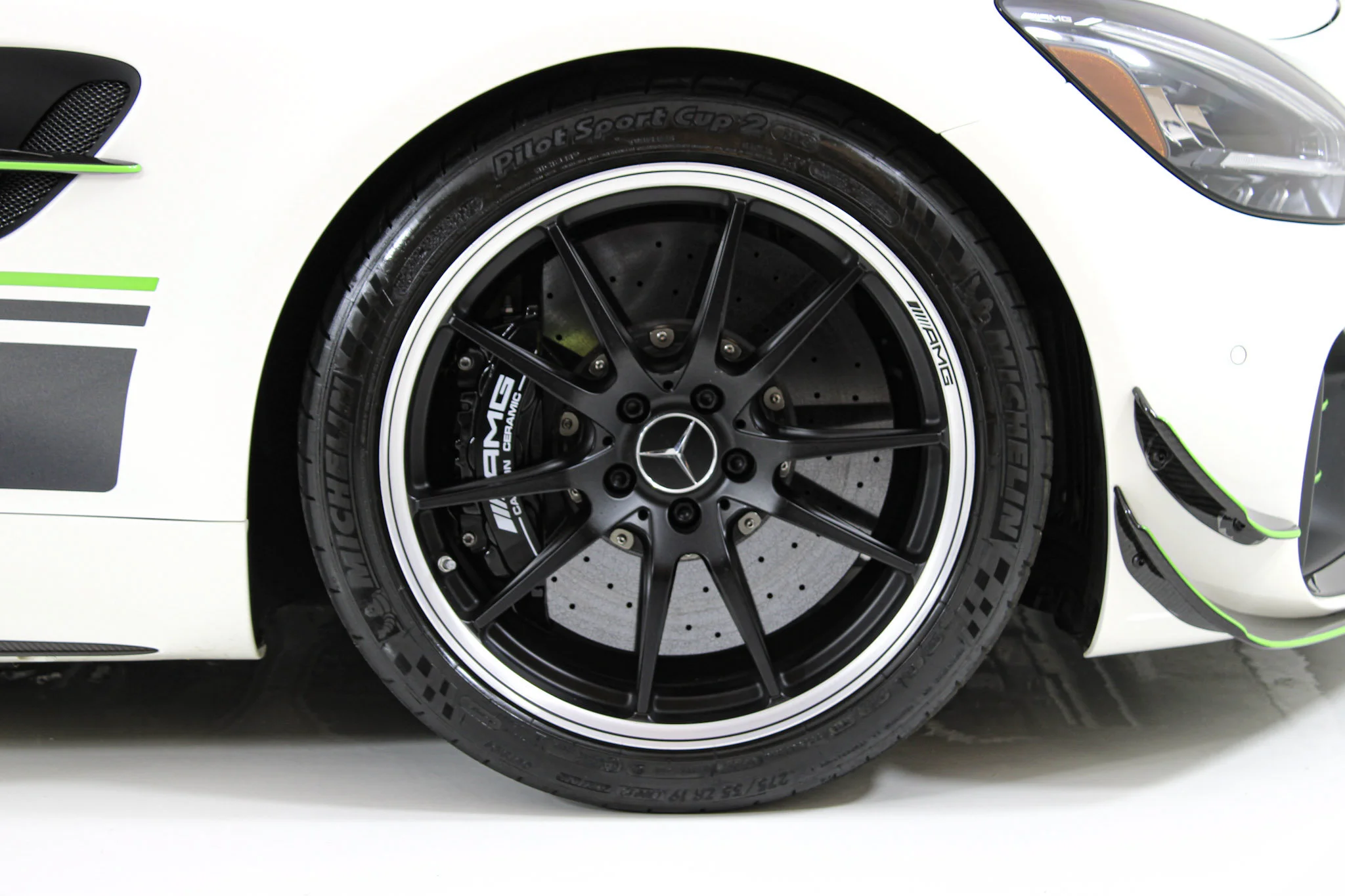 Used 2020 White Mercedes-Benz R PRO image 19