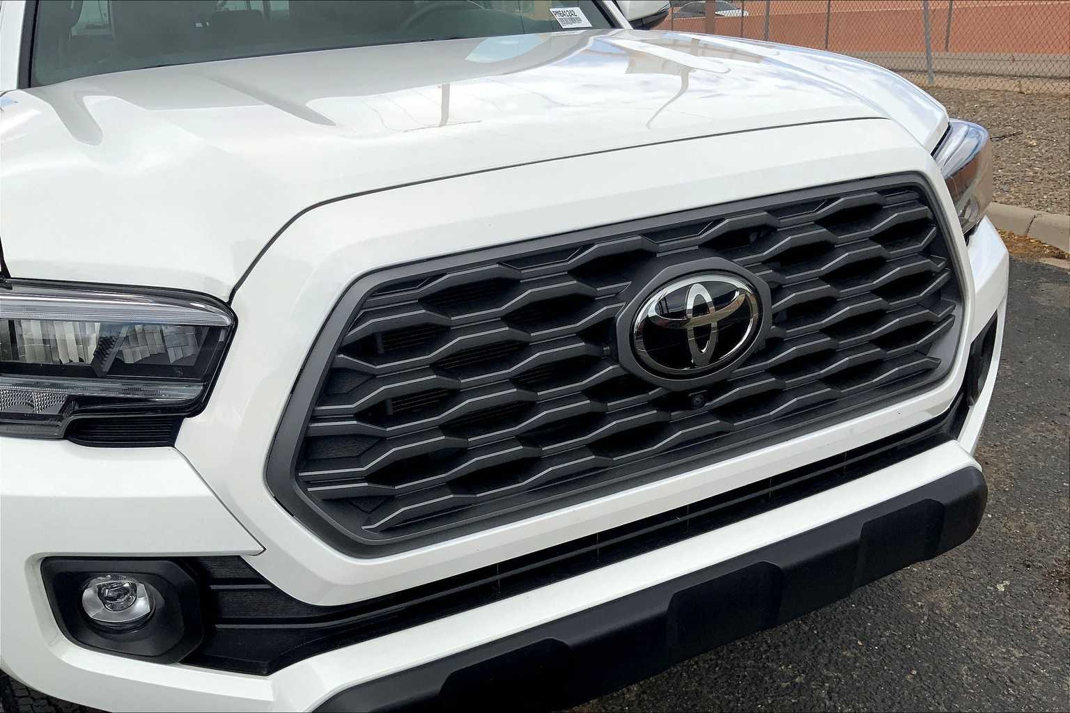 Used 2023 Ice Cap Toyota TRD Off Road image 32
