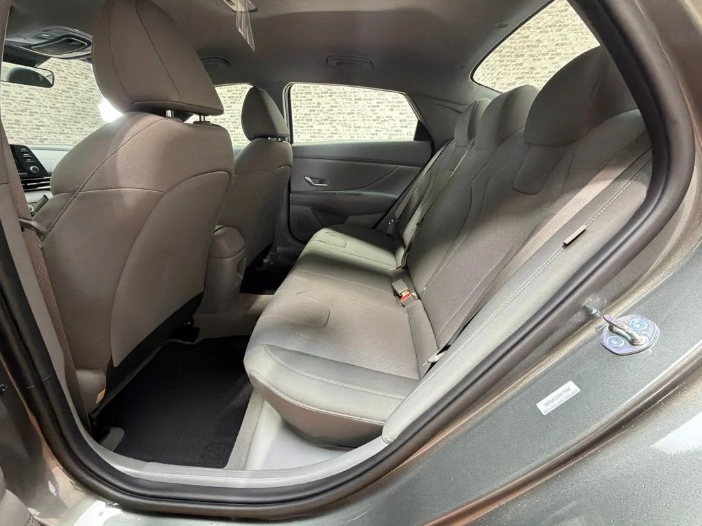 New 2026 Amazon Gray Hyundai SE image 14