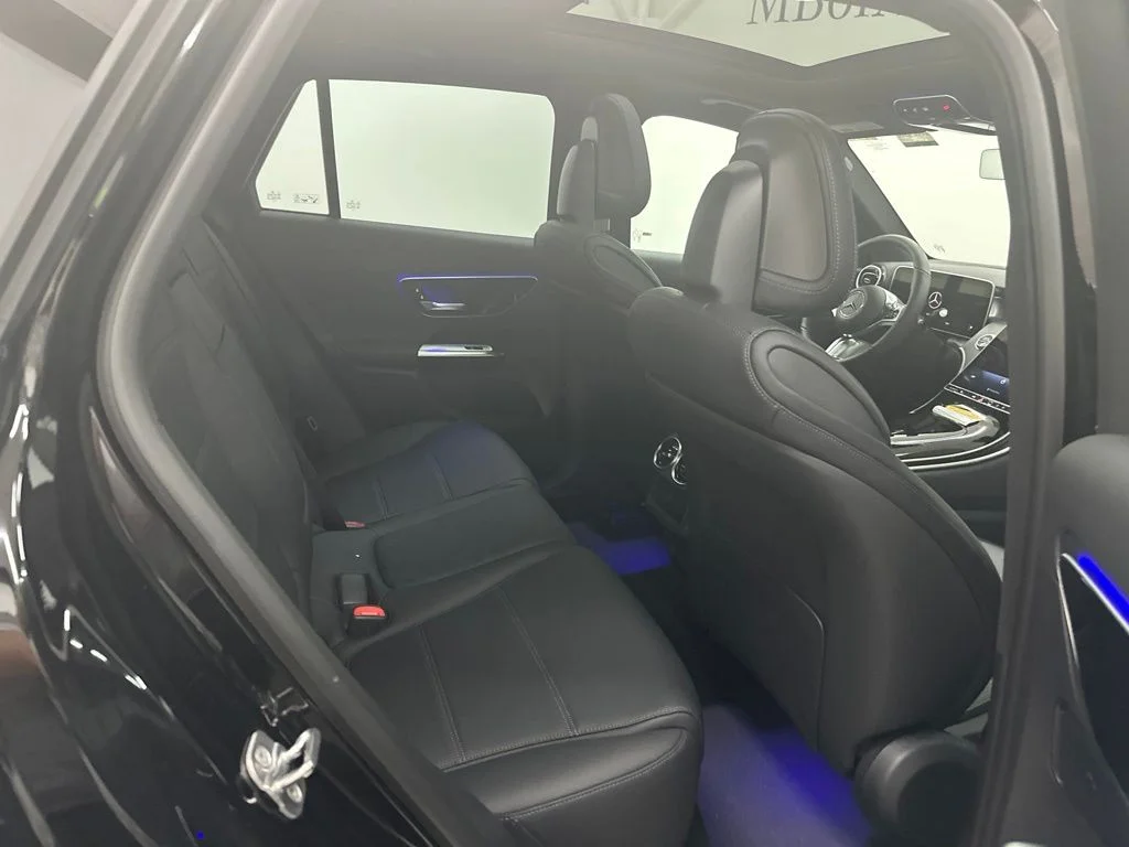 New 2026 Black Mercedes-Benz GLC 300 image 24