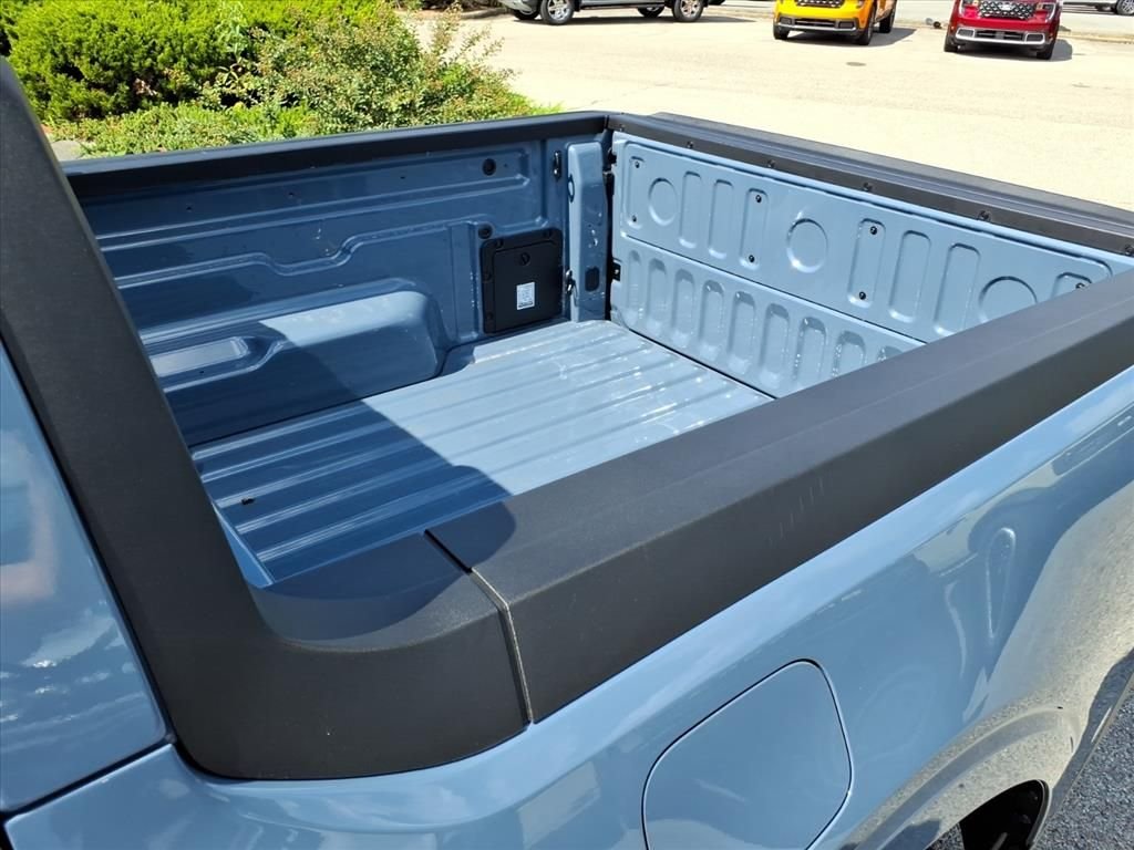 New 2026 Azure Gray Metallic Tri-Coat Ford XLT image 14