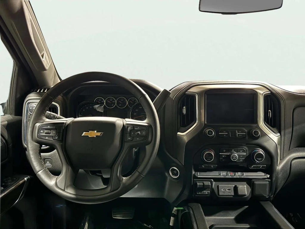 Used 2021 Black Chevrolet LT image 10