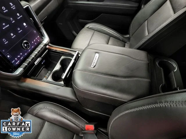 Used 2025 Silver GMC Denali image 22