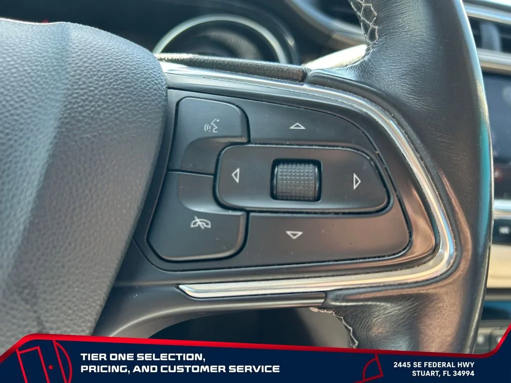 Used 2020 BURNISHED BRONZE METALLIC Buick Select image 19