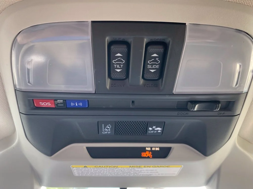 Used 2019 Gray Subaru 2.0i Limited image 26