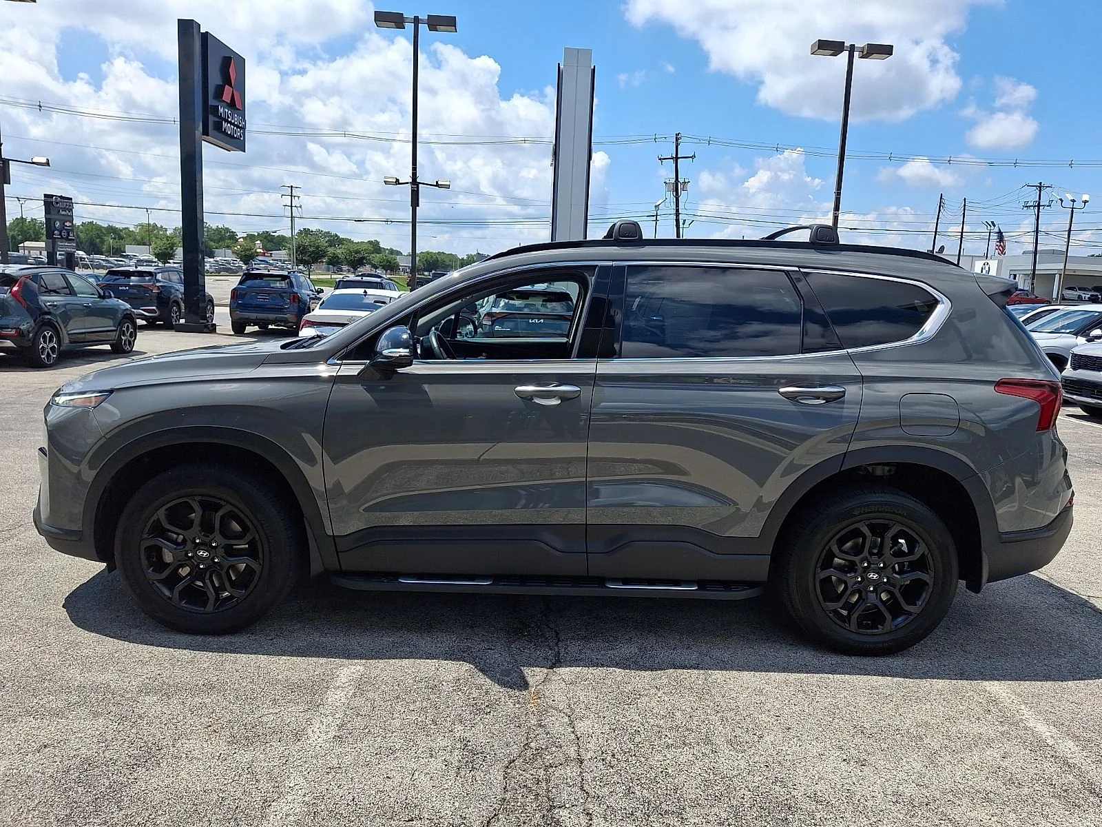 Used 2023 Gray Hyundai XRT image 4