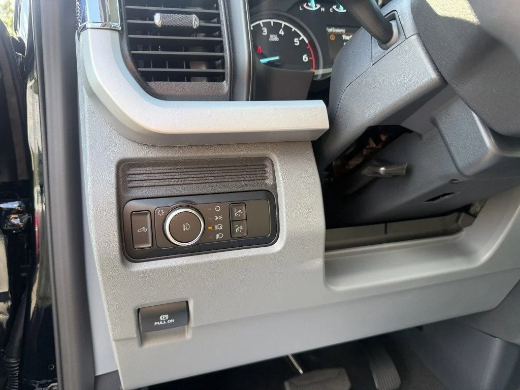 Used 2026 Agate Black Metallic Ford XL 4WD Crew Cab 6.75