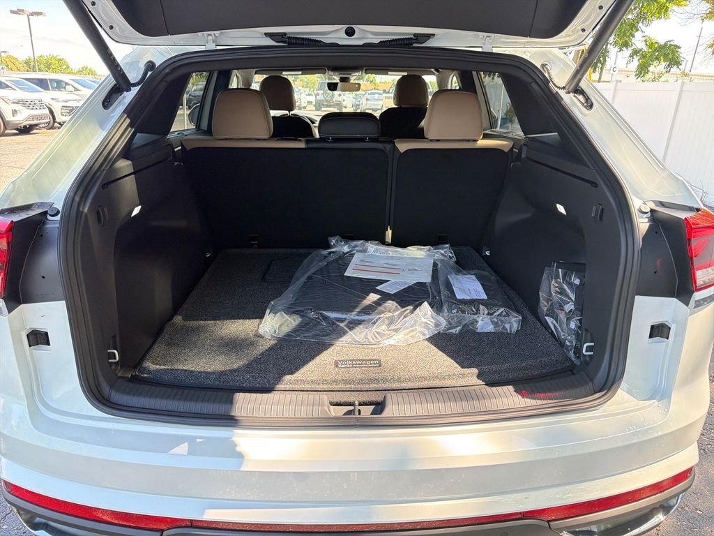New 2026  Volkswagen 2.0T SE w/Technology image 24