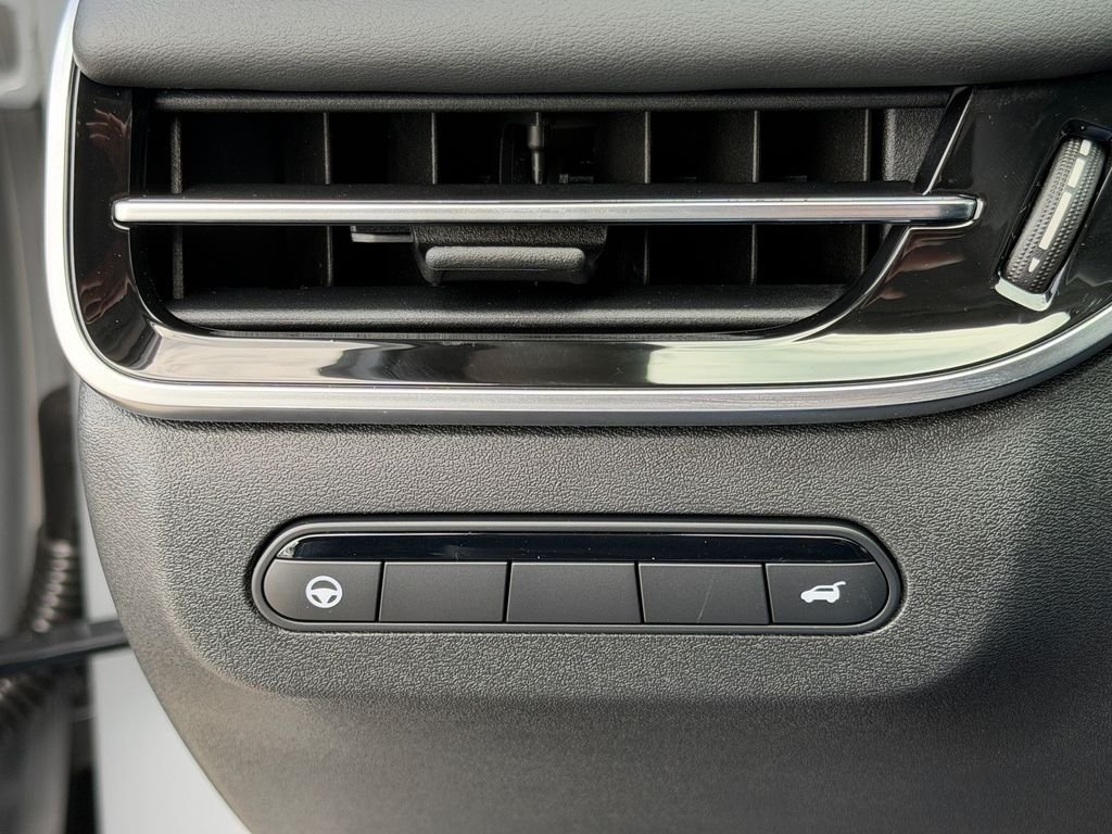 New 2027 HARBOR GRAY INFINITI Luxe FWD image 23