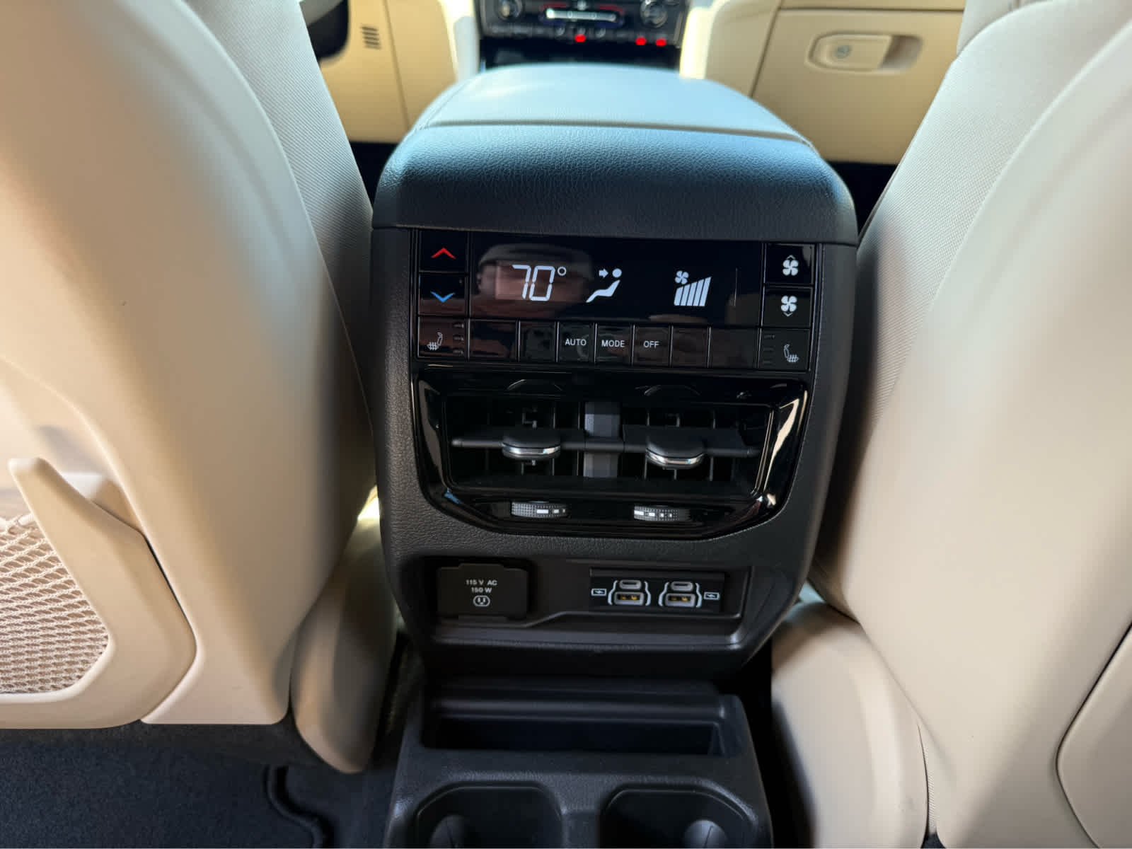 Used 2024 Velvet Red Pearlcoat Jeep Limited image 13
