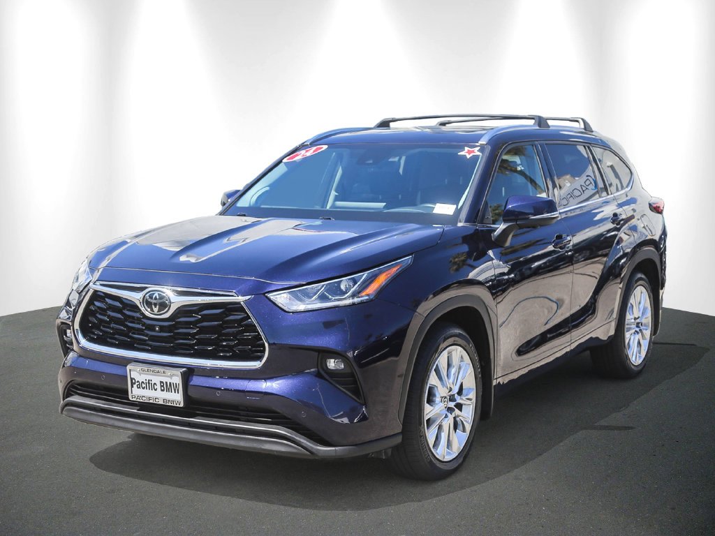 2024 Toyota Highlander photo 3