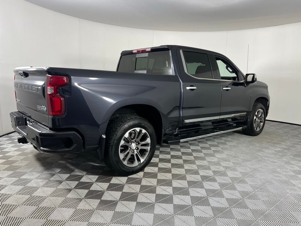 2022 Chevrolet Silverado 1500 High Country photo 4