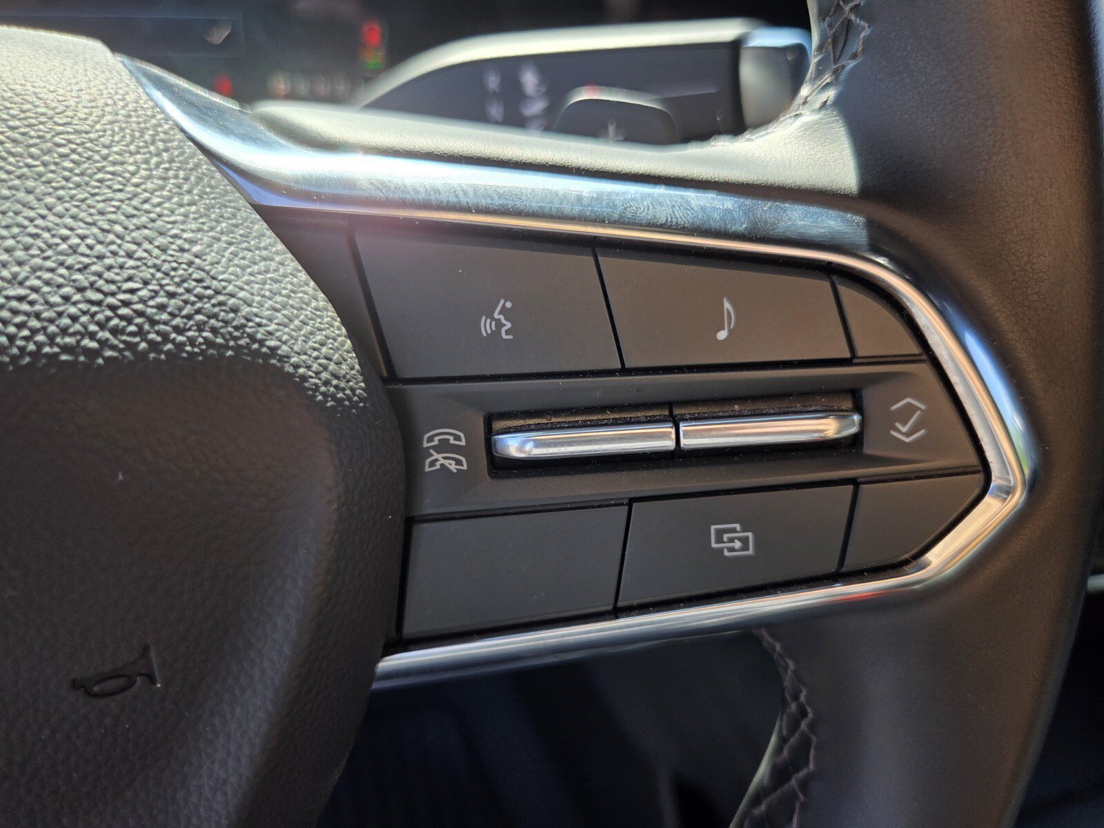 Used 2026 Black Chevrolet LS image 22
