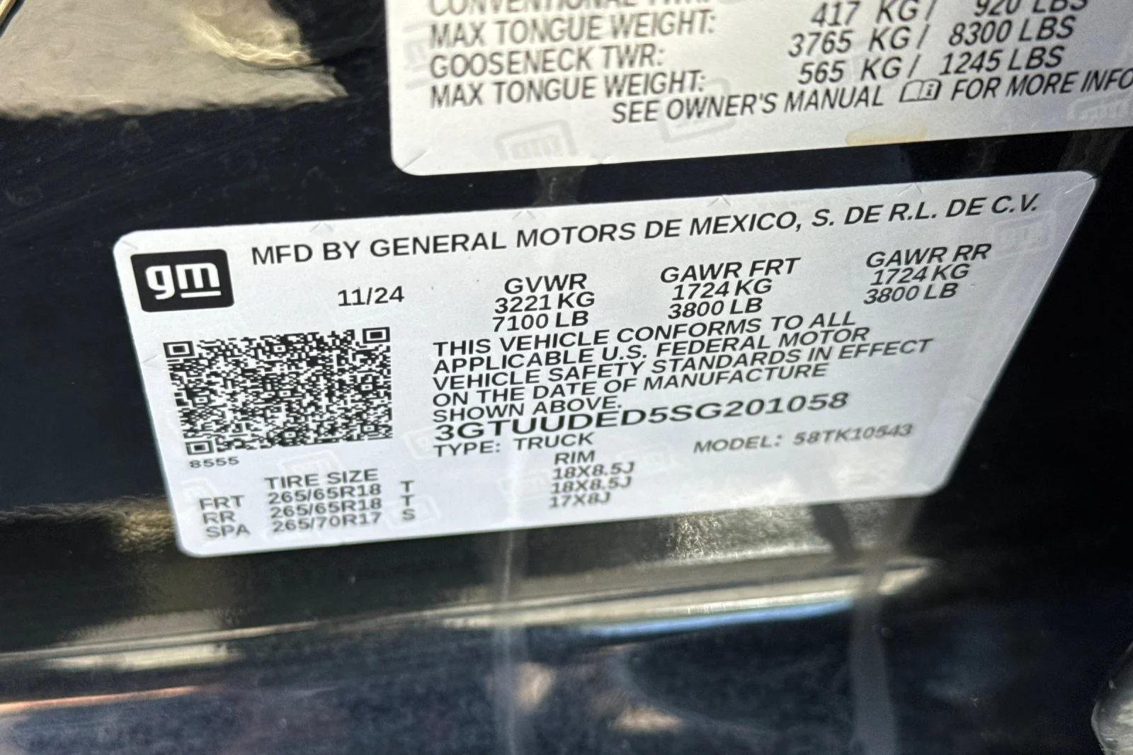 2025 GMC Sierra 1500 SLT - Photo 33