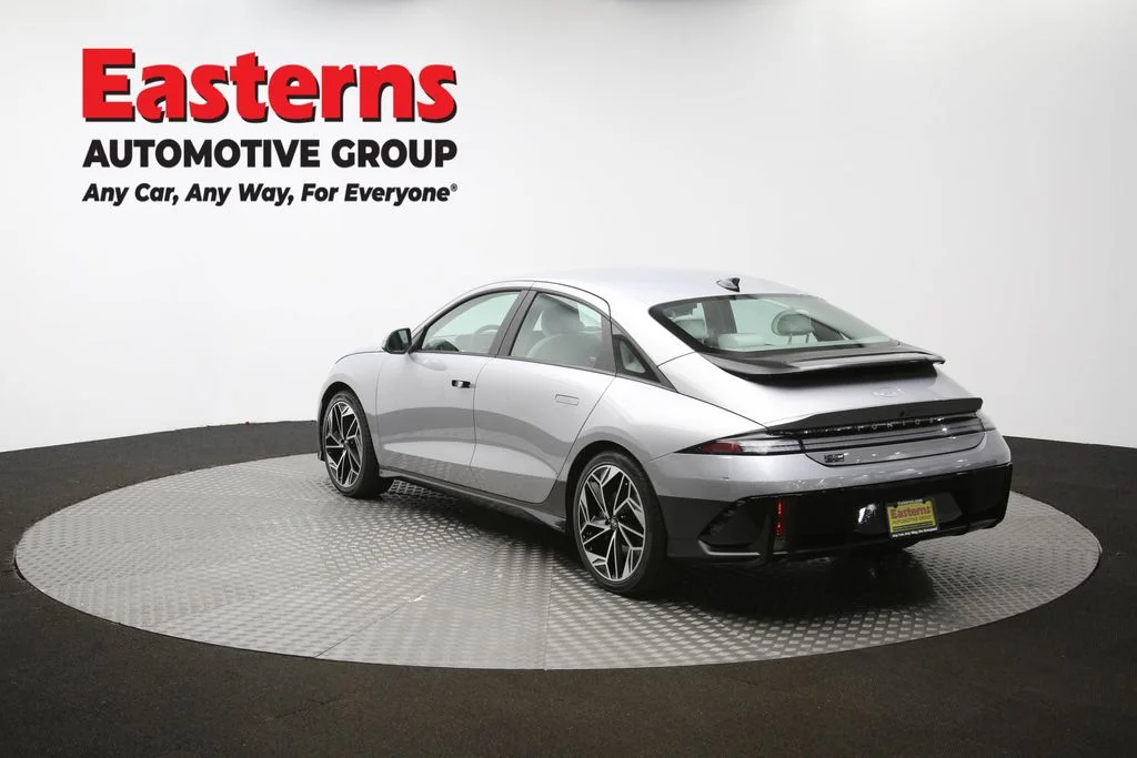 Used 2023 Silver Hyundai SEL image 64