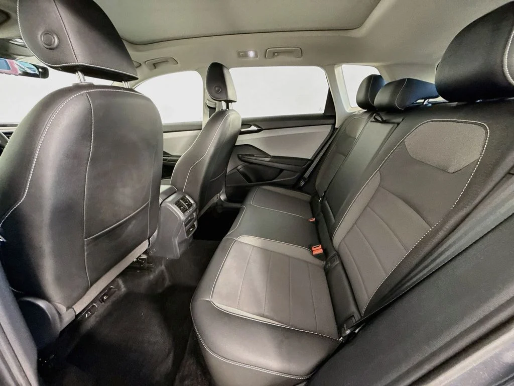 Used 2022 Black Volkswagen 1.5T SE image 23