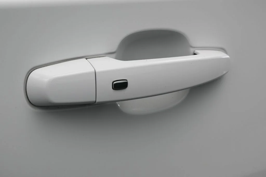 Used 2022 Summit White Chevrolet LS image 37