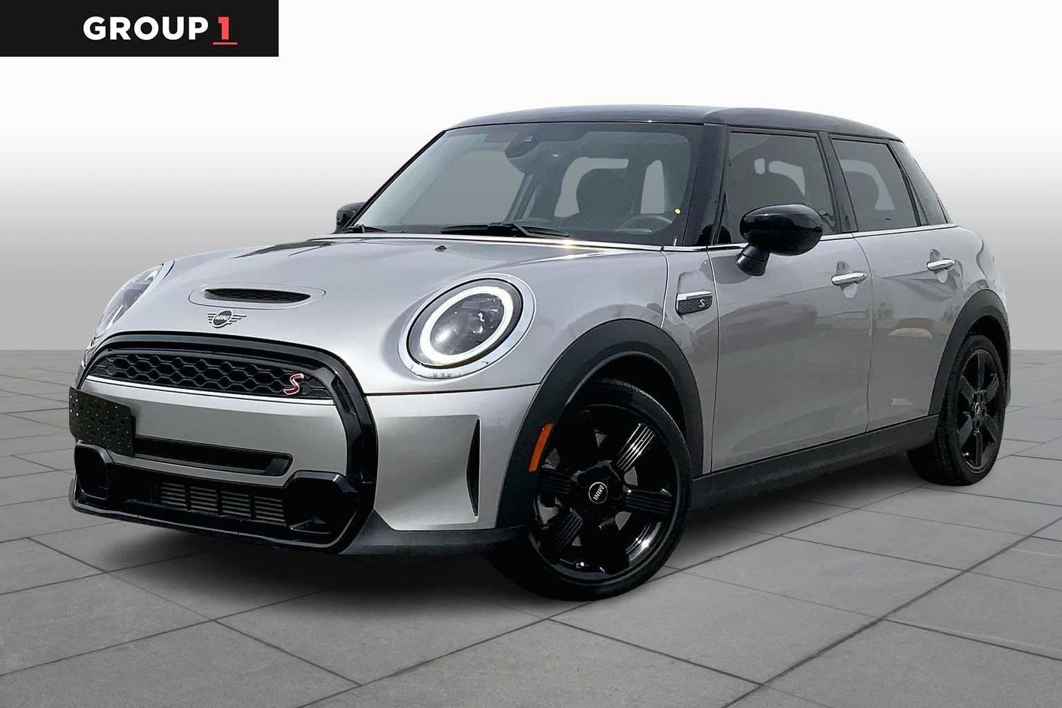 2024 MINI Hardtop Cooper S's photo