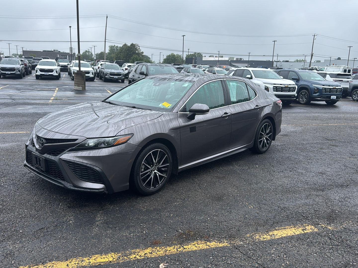 Used 2024 Predawn Gray Mica Toyota SE image 5