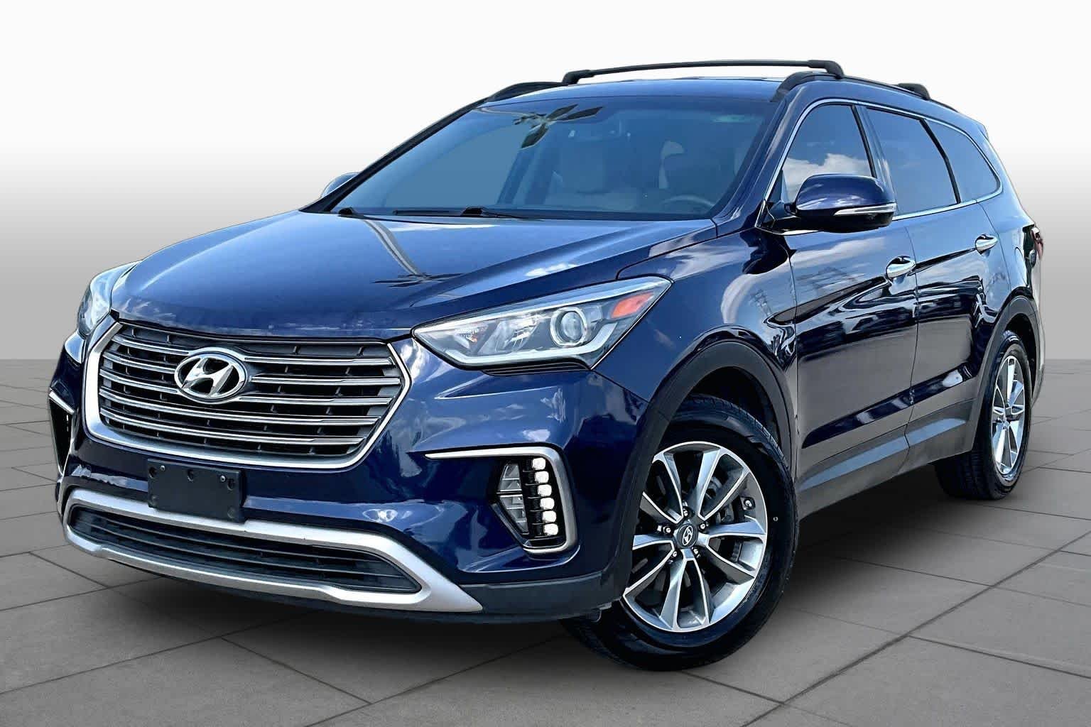 Pre-Owned 2017 Hyundai Santa Fe SE