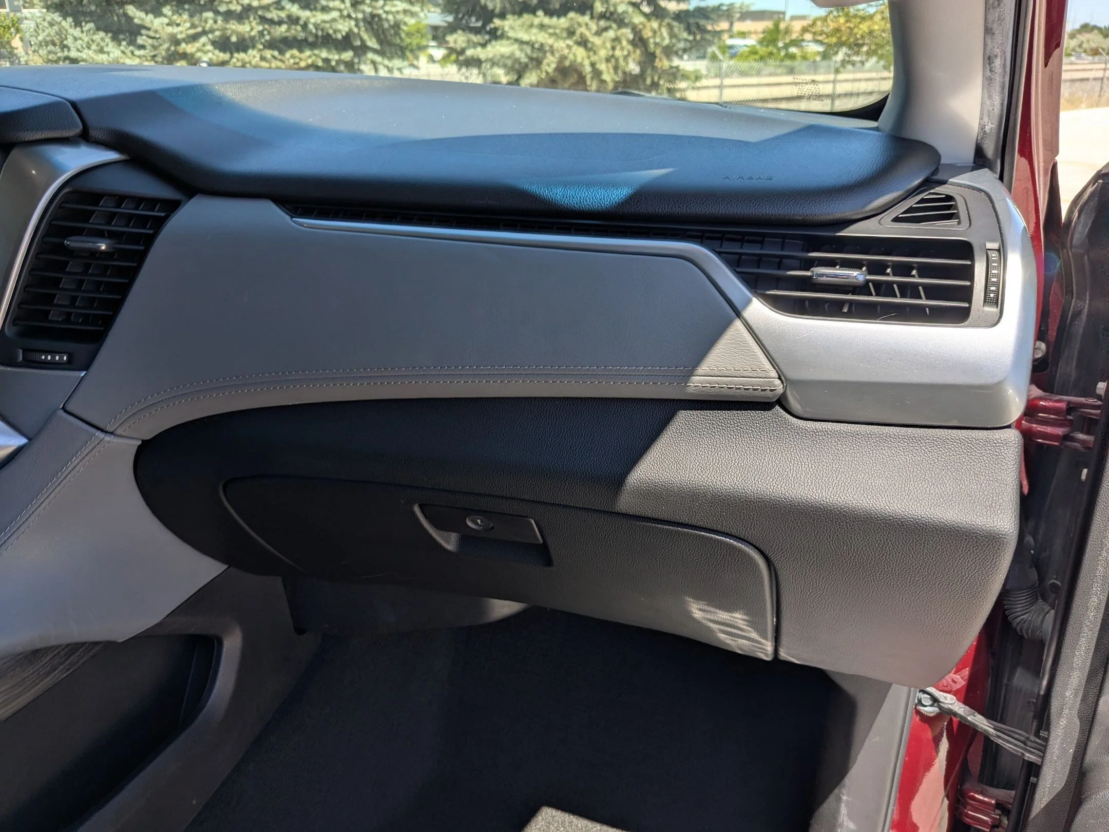 Used 2017 Siren Red Tintcoat Chevrolet LT image 32