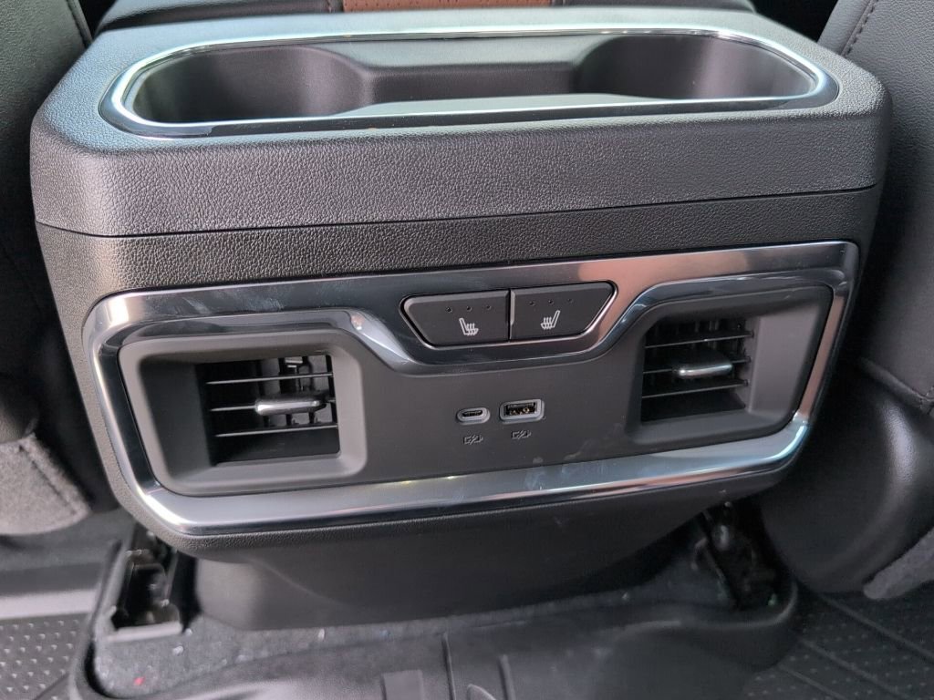 New 2026 Polar White Tricoat Chevrolet High Country image 6