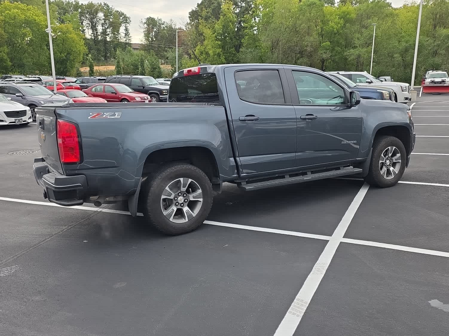 Used 2015 CYBER GRAY METALLIC Chevrolet 4WD Z71 image 3