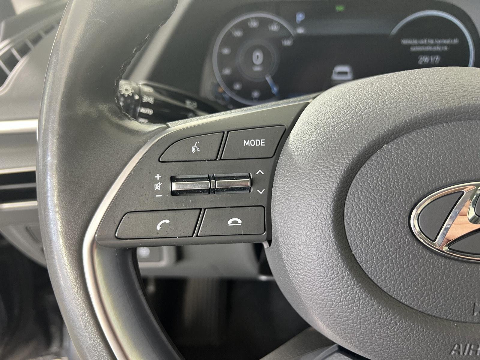 Used 2020 Portofino Gray Hyundai SEL image 15