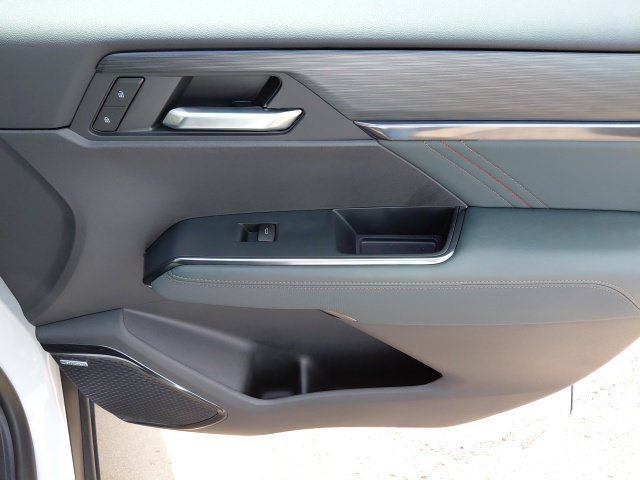 2026 GMC Acadia AT4 - Photo 31