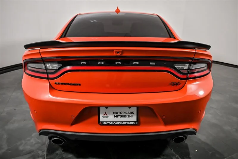 Used 2017 Go Mango Dodge R/T Scat Pack image 8