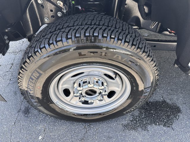 New 2026 Oxford White Ford F-250® XL image 29