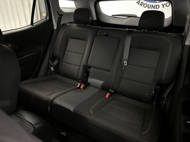 Used 2018 Red GMC SLE image 27