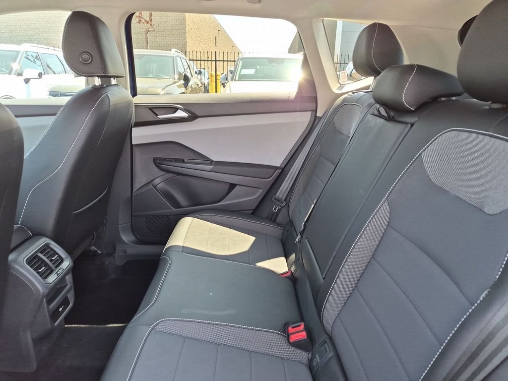 2022 Volkswagen Taos SE - Photo 29