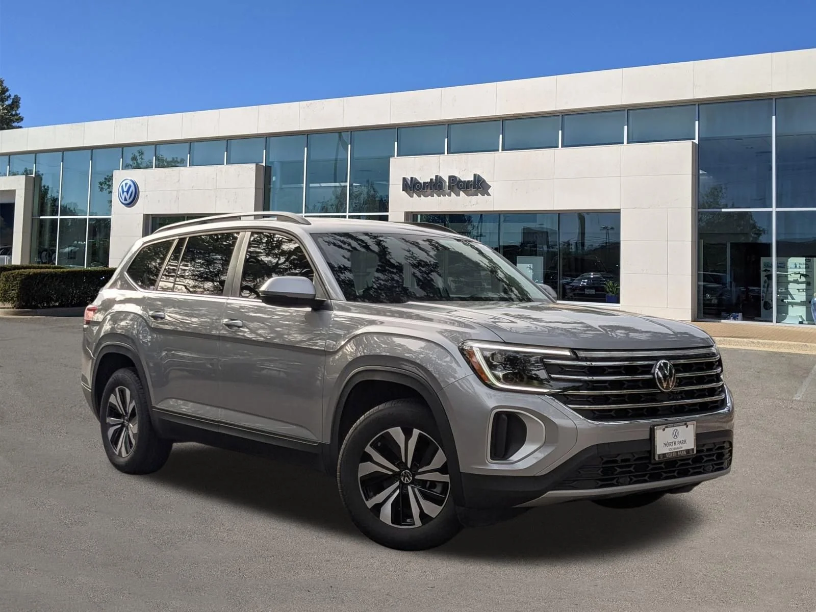 2026 Volkswagen Atlas 2.0T SE's photo