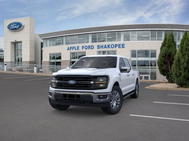 New 2026 White Ford XLT image 2