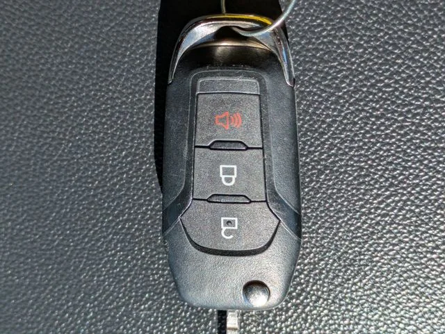 Certified Used 2025 Carbonized Gray Metallic Ford XLT image 26