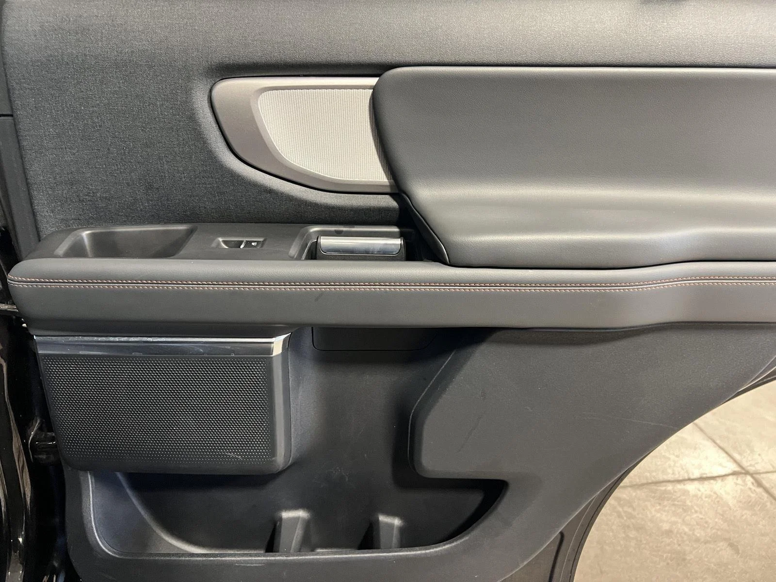 Used 2025 Agate Black Ford Active image 19
