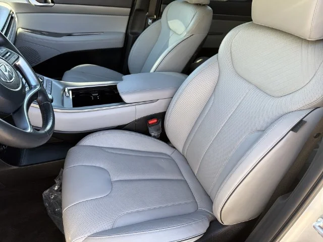 Used 2024 Silver Hyundai SEL image 35