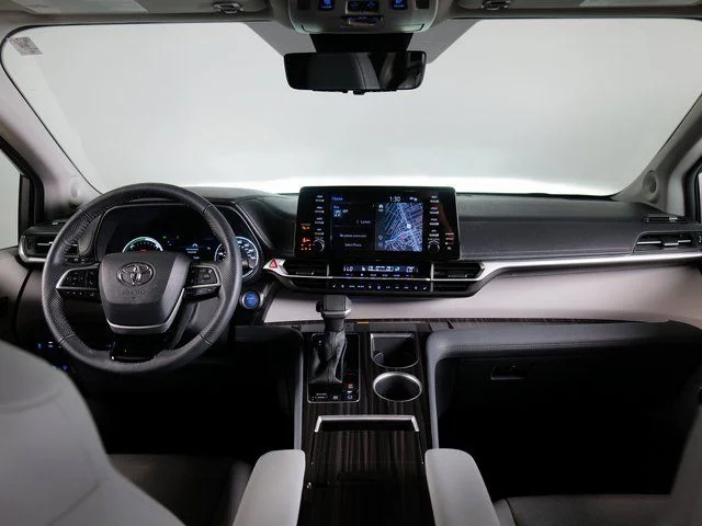 Used 2023 Gray Toyota Limited image 4