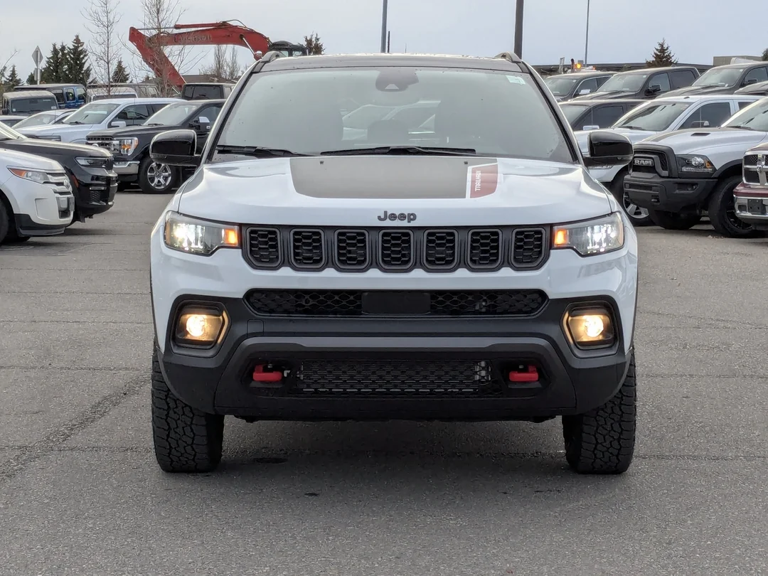 New 2026 White Jeep Trailhawk - - 4x4 - Sun Sound & Nav Group - Pano Roof - Alpine Speakers & More! image 3