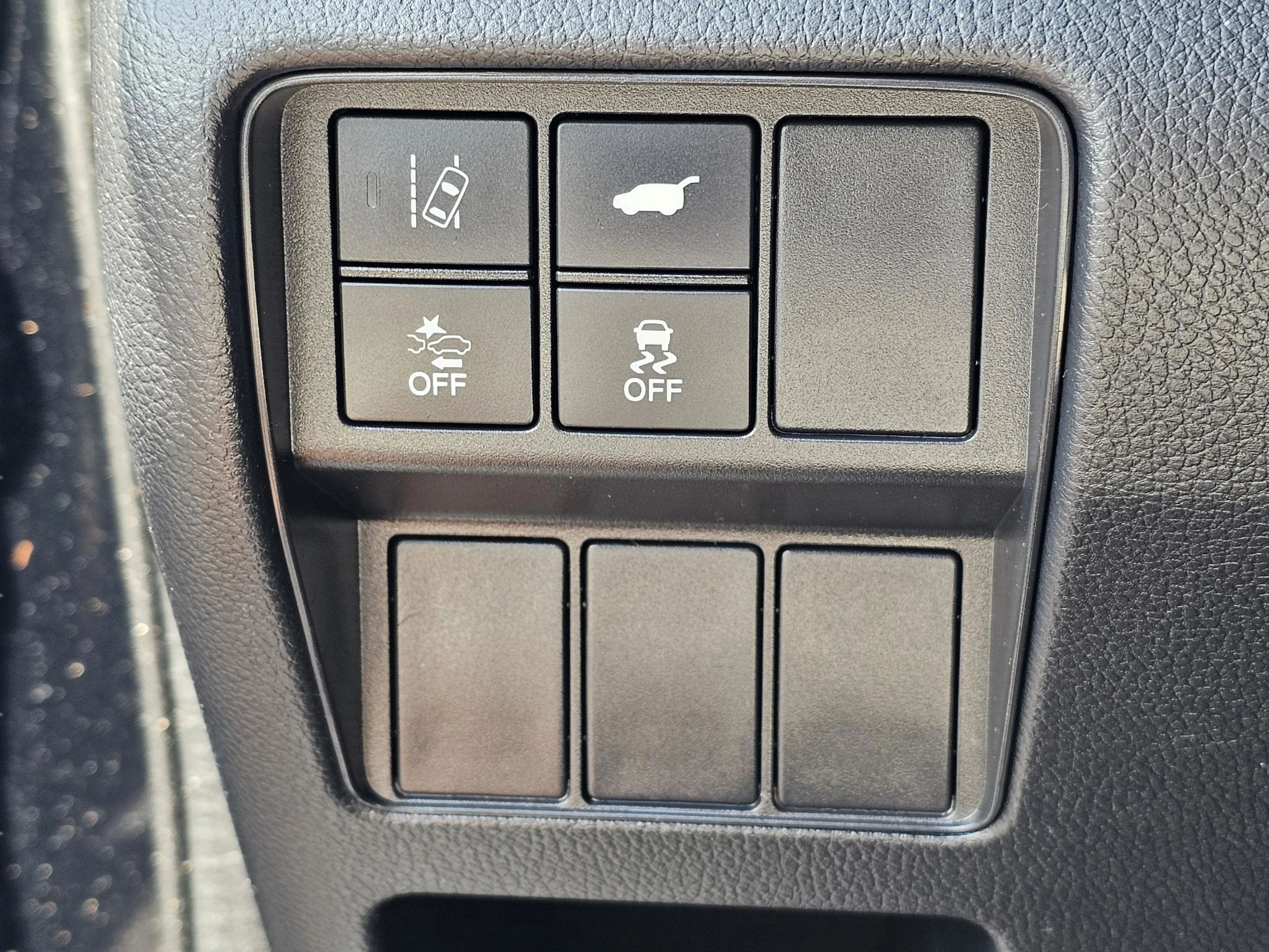 Used 2018 Crystal Black Pearl Honda EX-L image 7