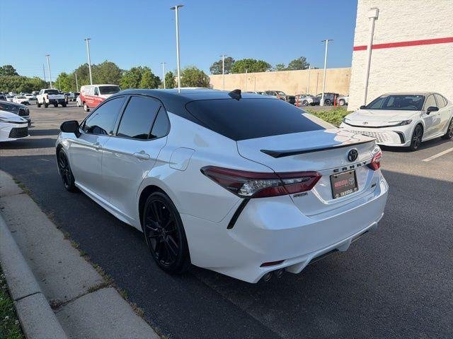 Certified Used 2021 MID BLK/WIND CHILL Toyota  image 7