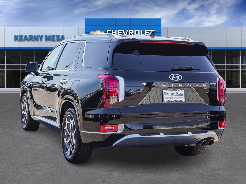 Used 2021 Black Hyundai Calligraphy image 4