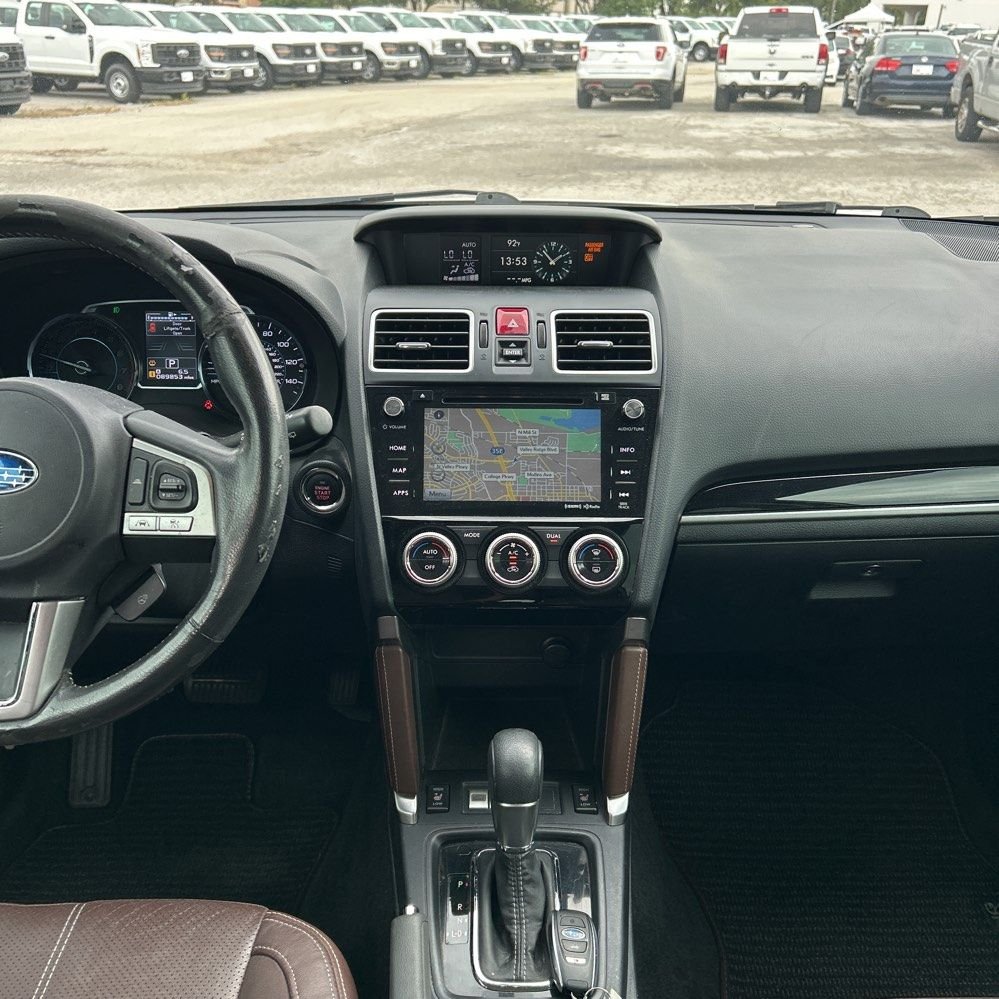 Used 2017 Crystal White Pearl Subaru 2.5i Touring image 9