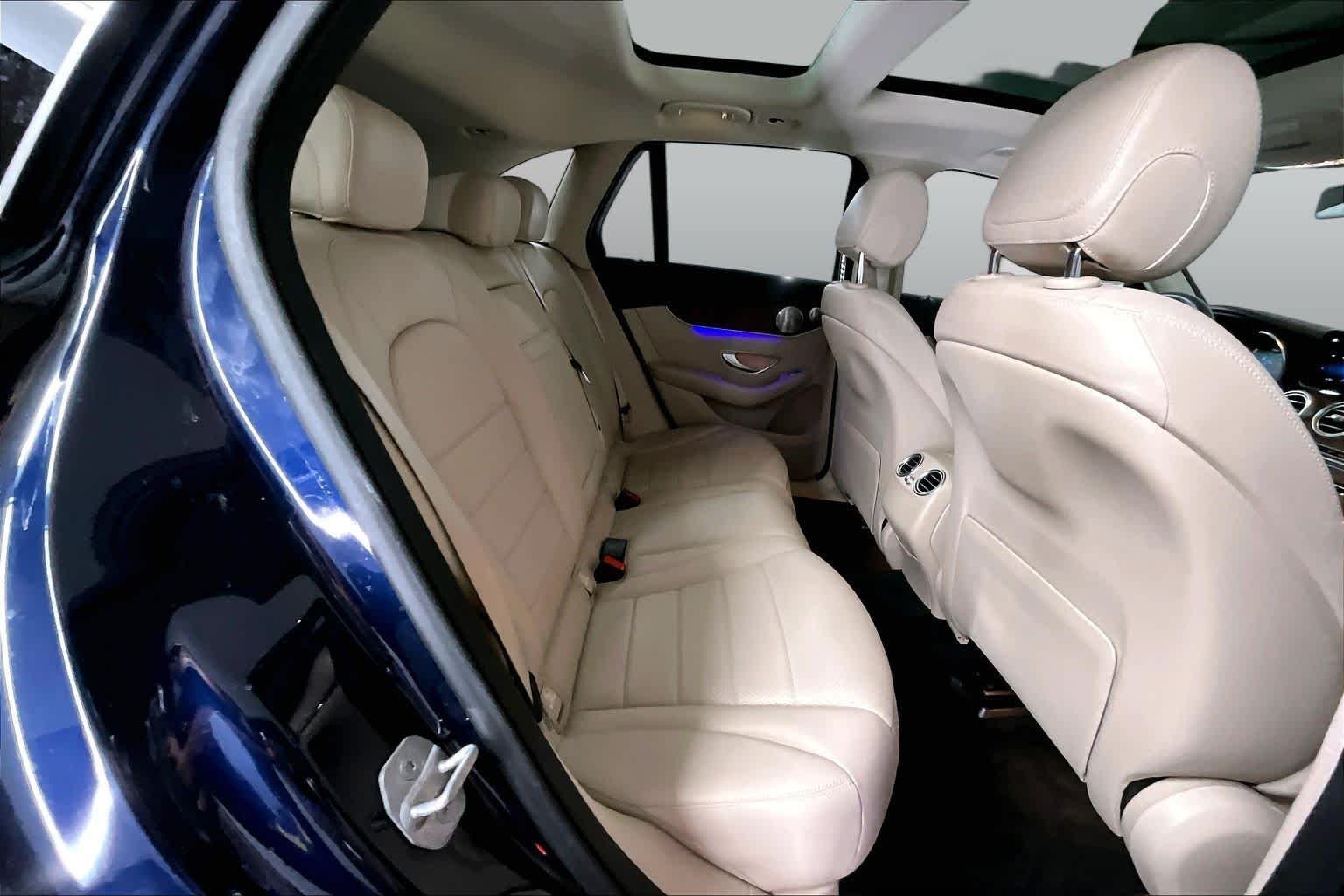 Used 2020 Lunar Blue Metallic Mercedes-Benz GLC 300 image 20
