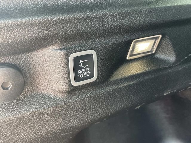 Used 2024 Black Jeep Limited image 9