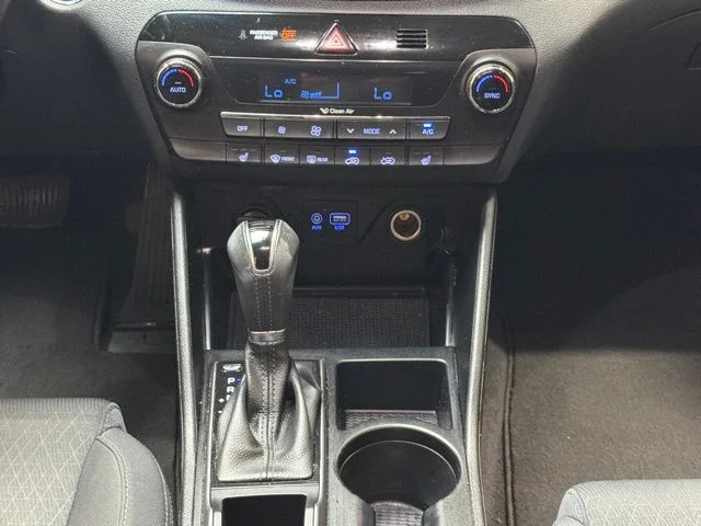 Used 2018 Coliseum Gray Hyundai Value image 14