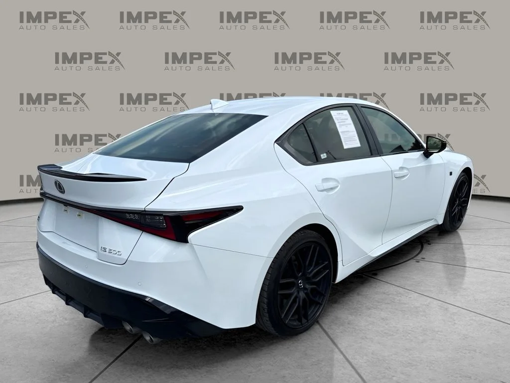 Used 2024 White Lexus 500 F SPORT Performance Premium image 5