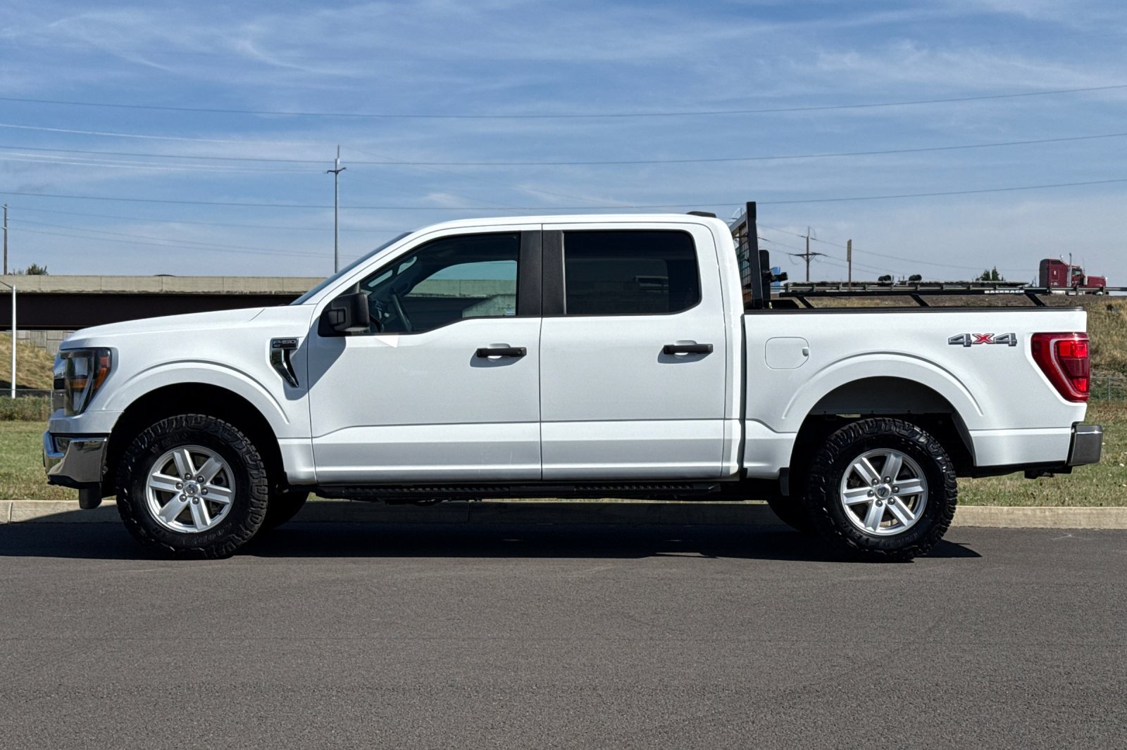 Used 2023  Ford XLT image 6