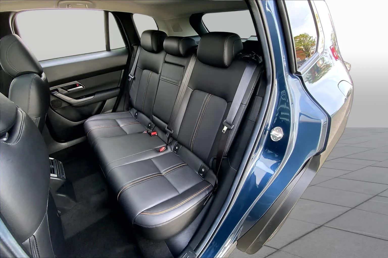 Used 2025 Ingot Blue Metallic Mazda 2.5 Turbo Premium Package image 21